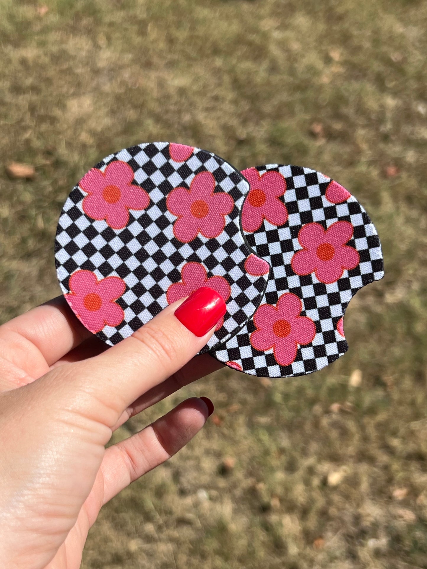 Black/White Checkered with Pink Flowers Car Coasters